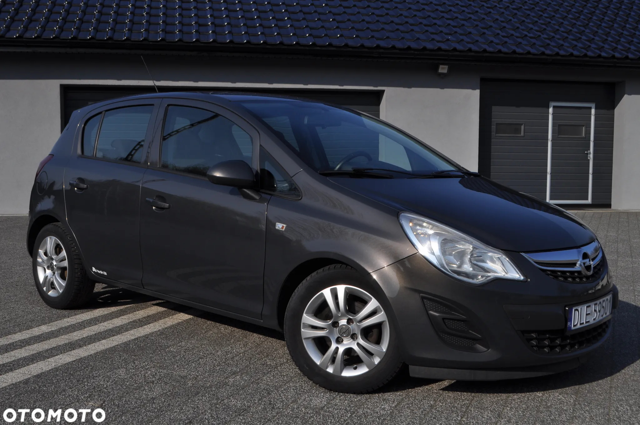 Opel Corsa 1.2 16V Edition / Active - 33