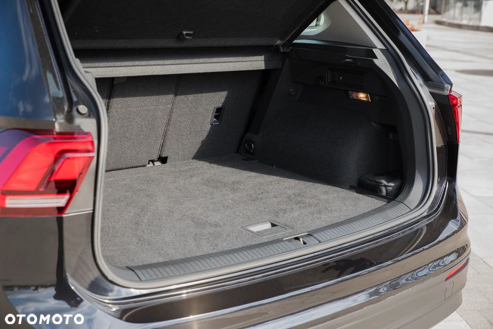 Volkswagen Tiguan 2.0 TDI SCR Elegance - 18