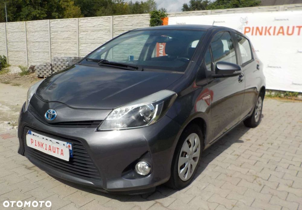 Toyota Yaris Hybrid 100 Dynamic EU6 - 10