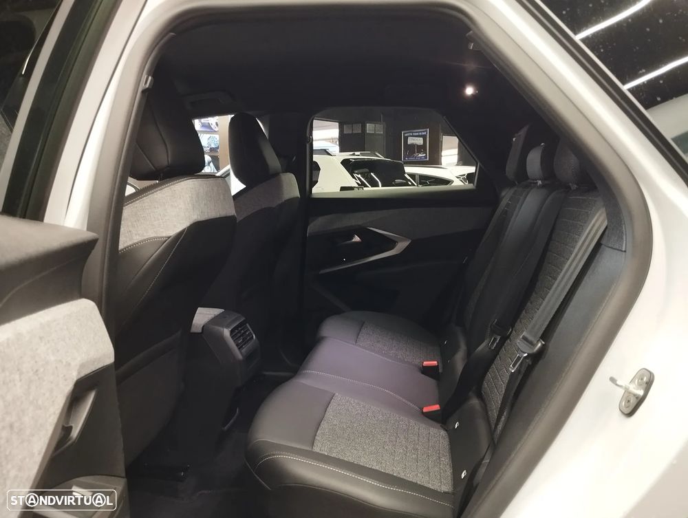 Peugeot 3008 1.2 Hybrid Allure e-DCS6 - 17