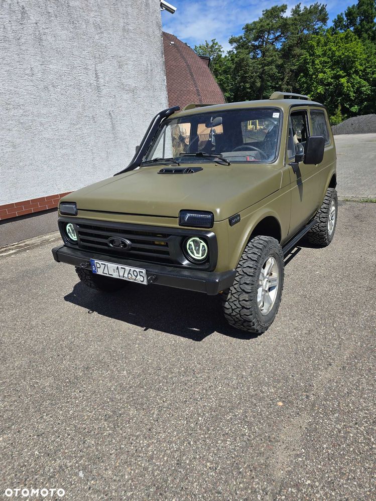 Lada Niva - 1