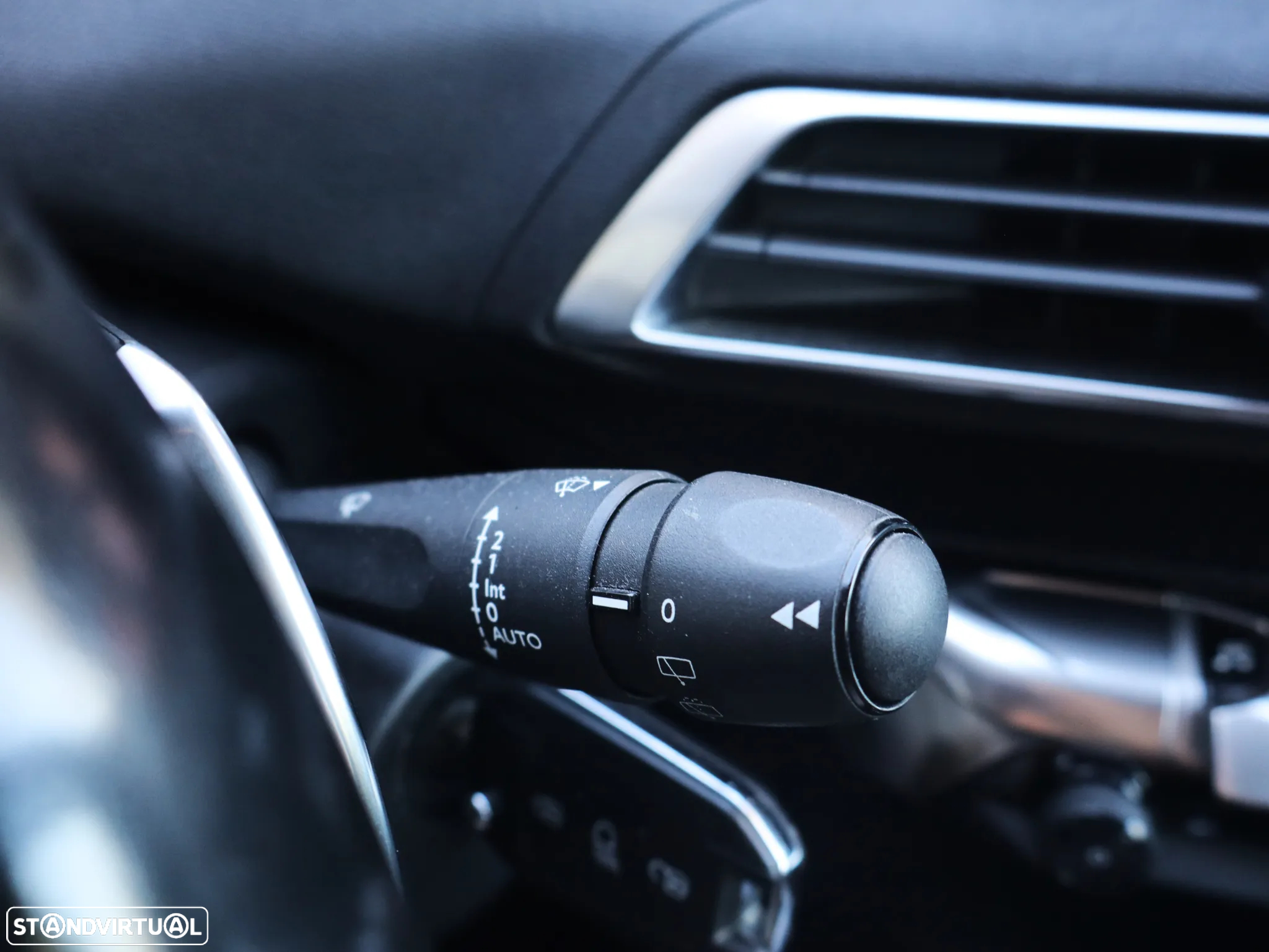 Peugeot 3008 1.5 BlueHDi Allure EAT8 - 11
