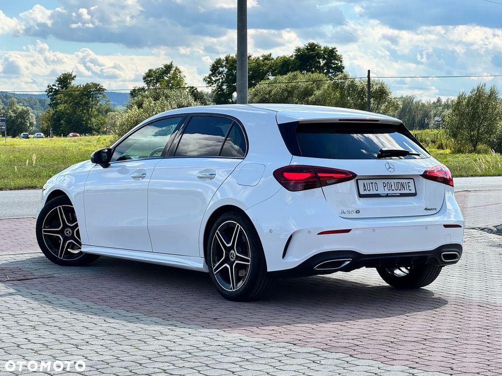 Mercedes-Benz Klasa A 220 4-Matic AMG Line 7G-DCT - 3