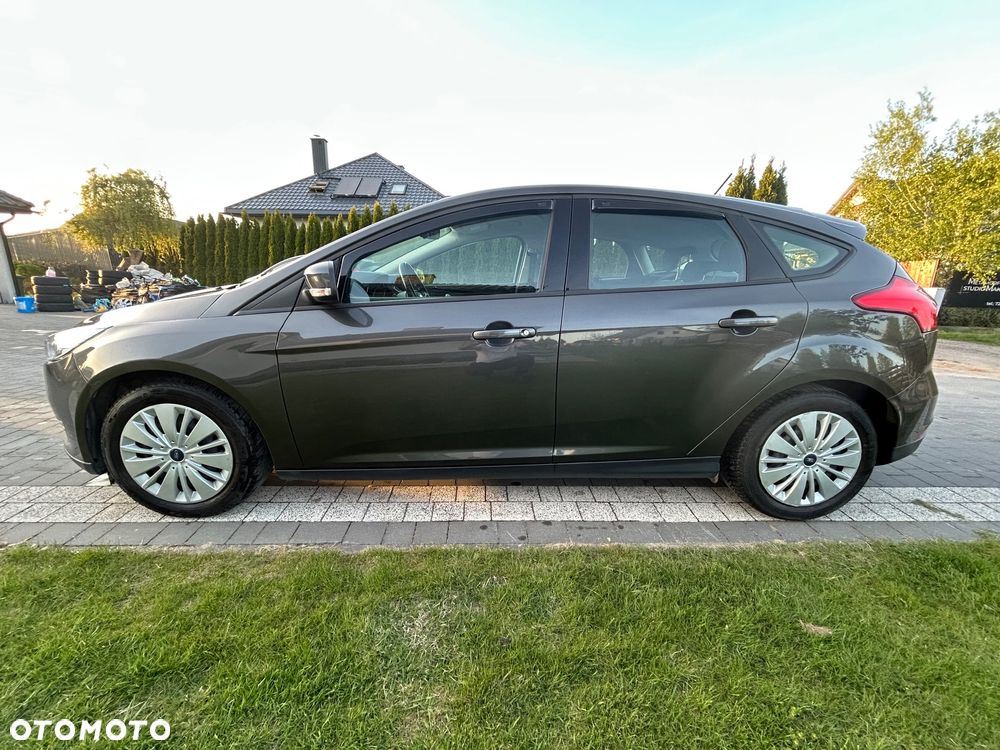 Ford Focus 1.0 EcoBoost Connected - 34