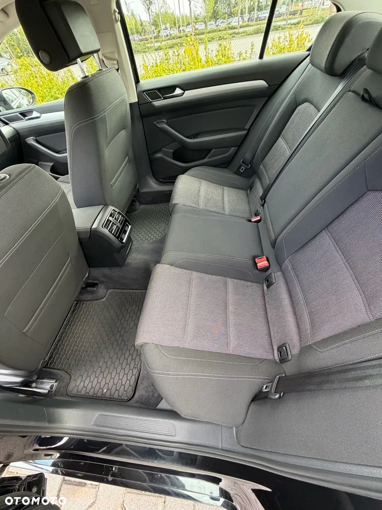 Volkswagen Passat 2.0 TDI BMT Comfortline DSG - 11