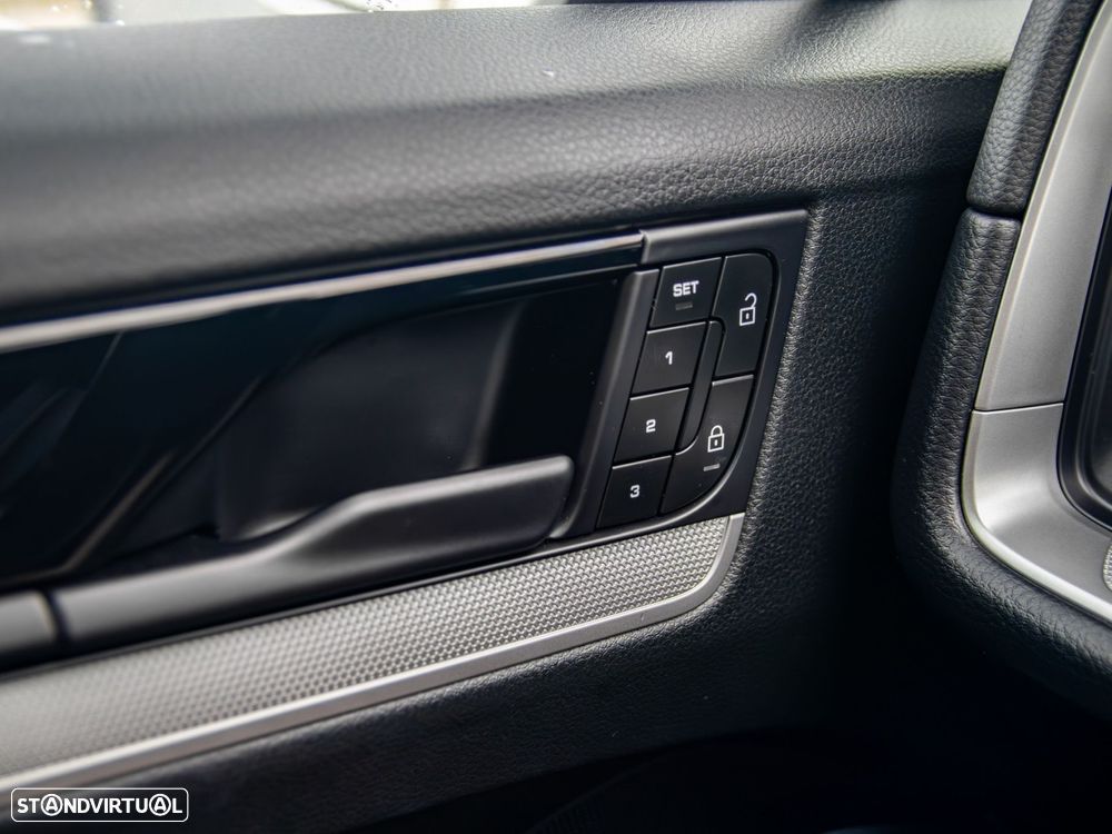 Porsche Cayenne Coupé E-Hybrid - 52