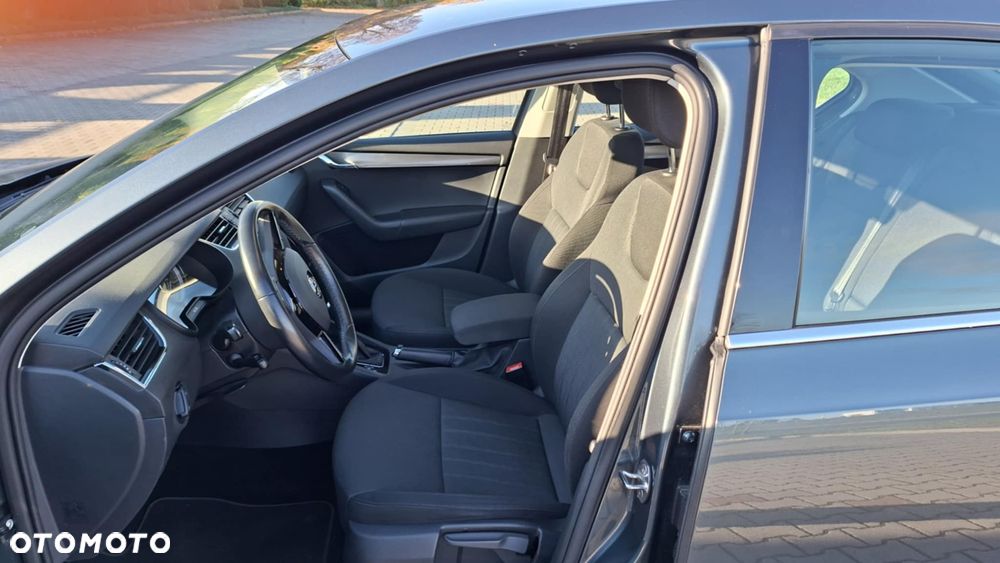 Skoda Octavia 2.0 TDI Style DSG - 9