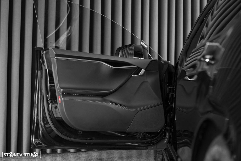 Tesla Model S 75D - 29