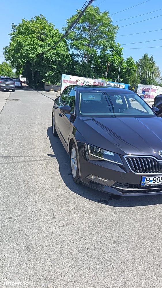 Skoda Superb 1.4 TSI DSG Ambition - 1