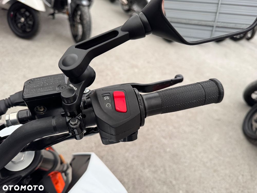KTM Duke - 15