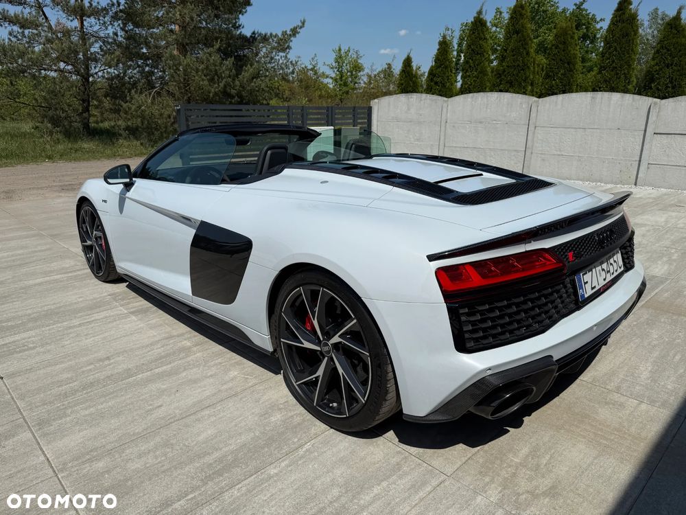 Audi R8 Spyder V10 Quattro Performance - 6
