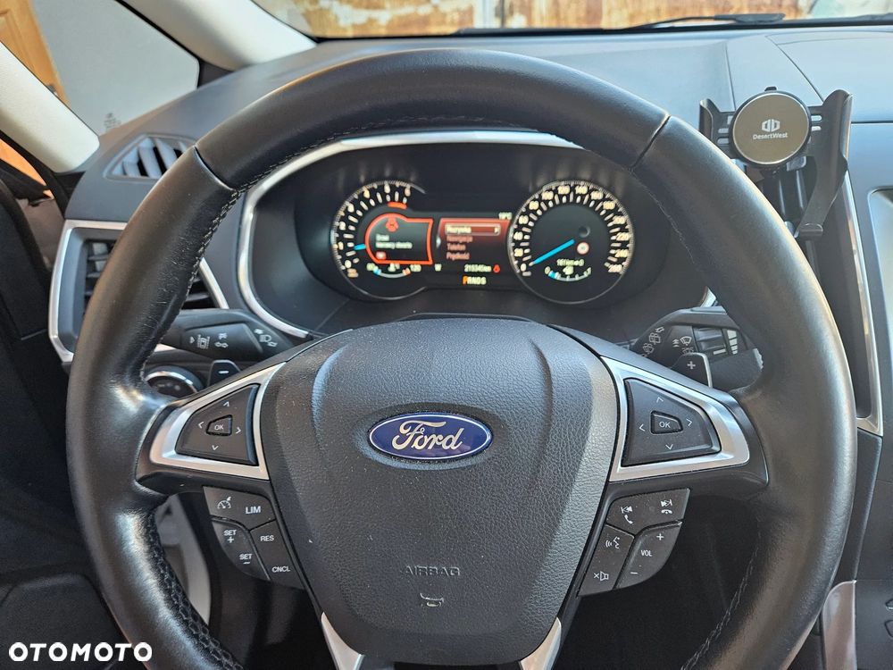 Ford S-Max 2.0 TDCi Titanium PowerShift - 24