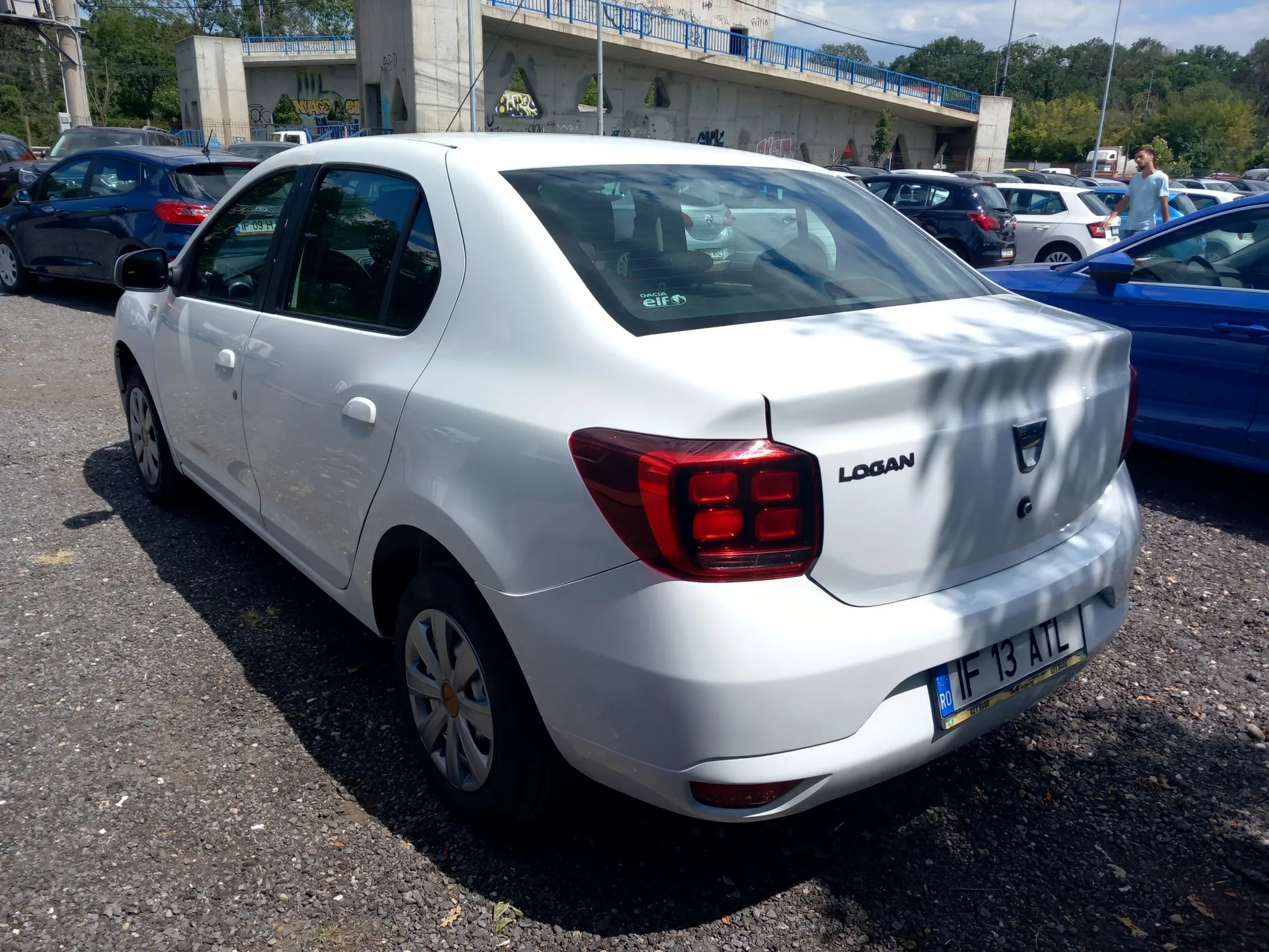 Dacia Logan - 4