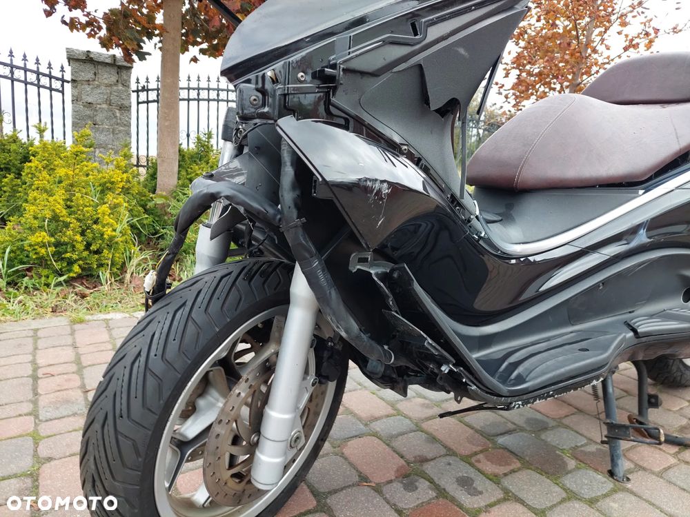 Piaggio X10 - 12