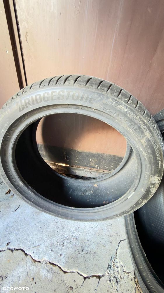 Sprzedam 2 komplety opon letnich Bridgestone 245/40 R19 94W. - 2