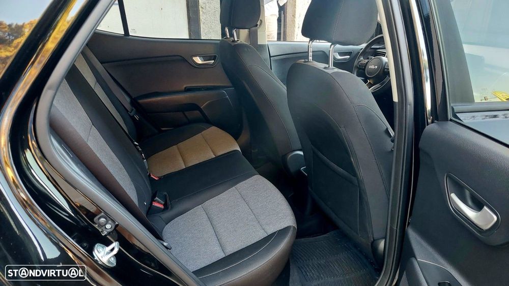 Kia Stonic 1.2 Dynamic - 11