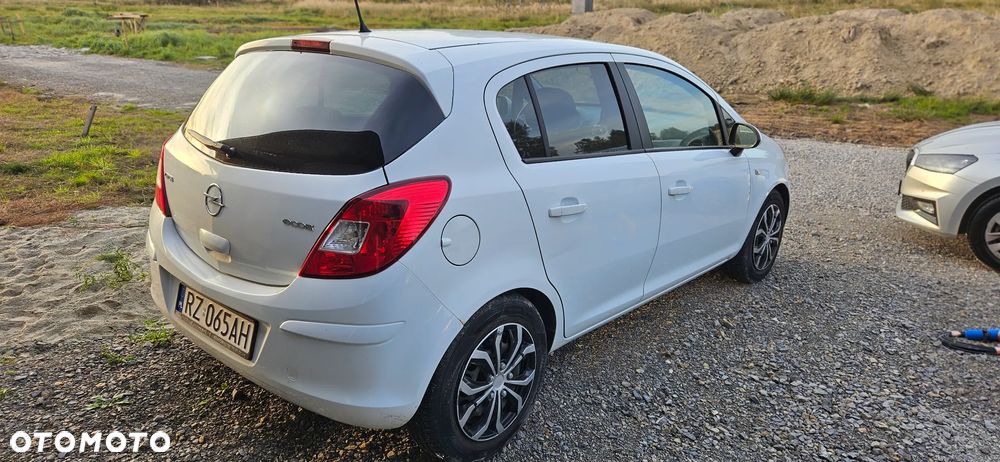 Opel Corsa - 3