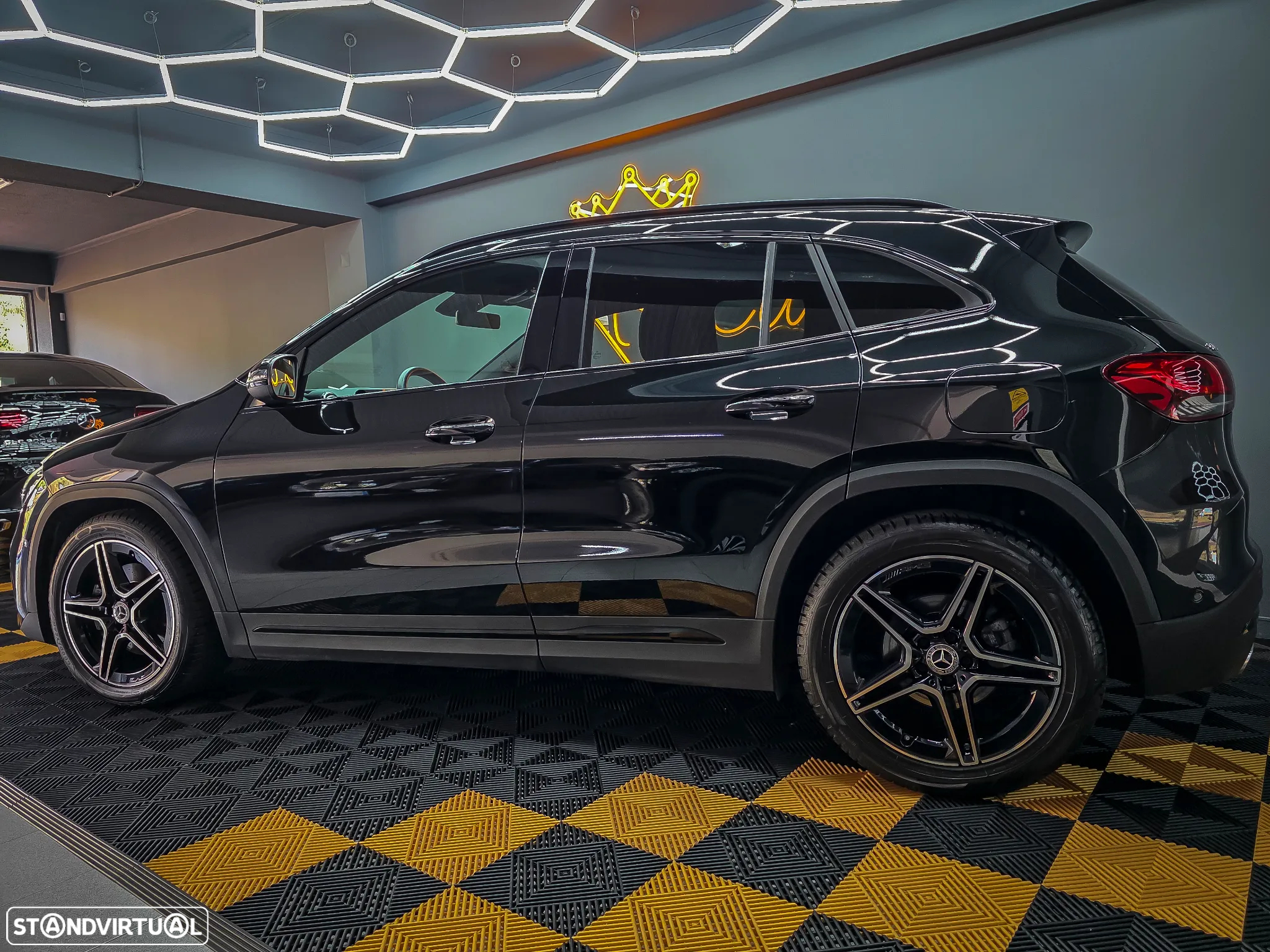 Mercedes-Benz GLA 200 d 8G-DCT AMG Line - 9