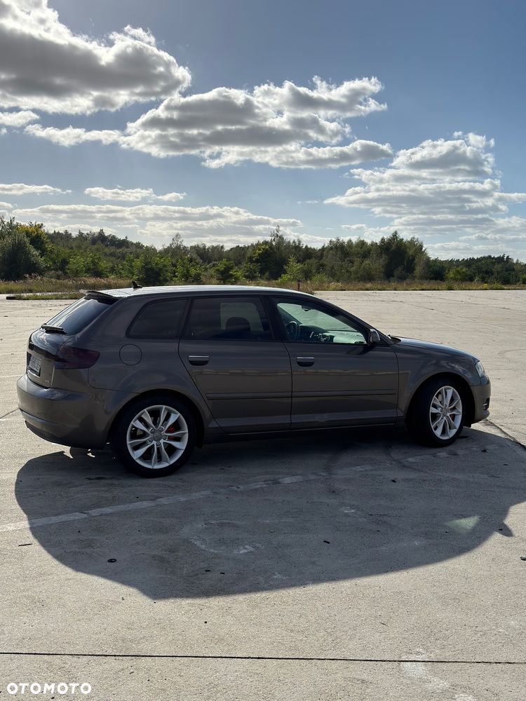 Audi A3 Sportback 2.0 TDI DPF Quattro Attraction - 8