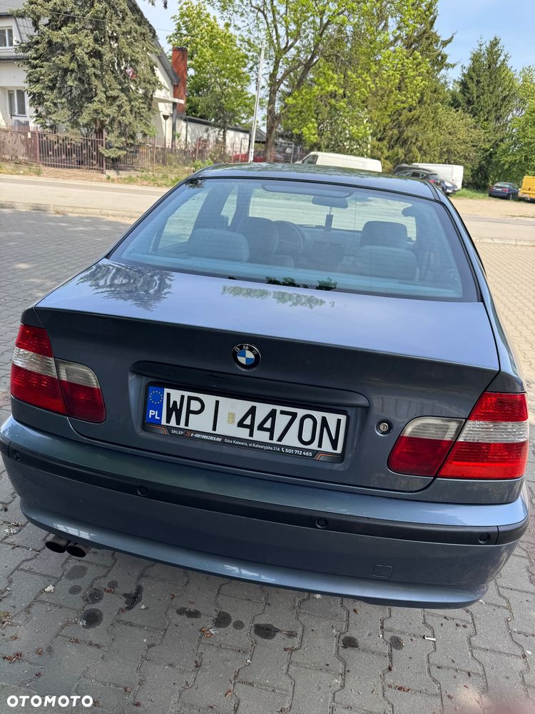 BMW Seria 3 325i - 3