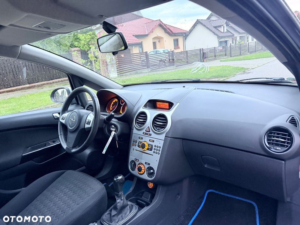 Opel Corsa - 20