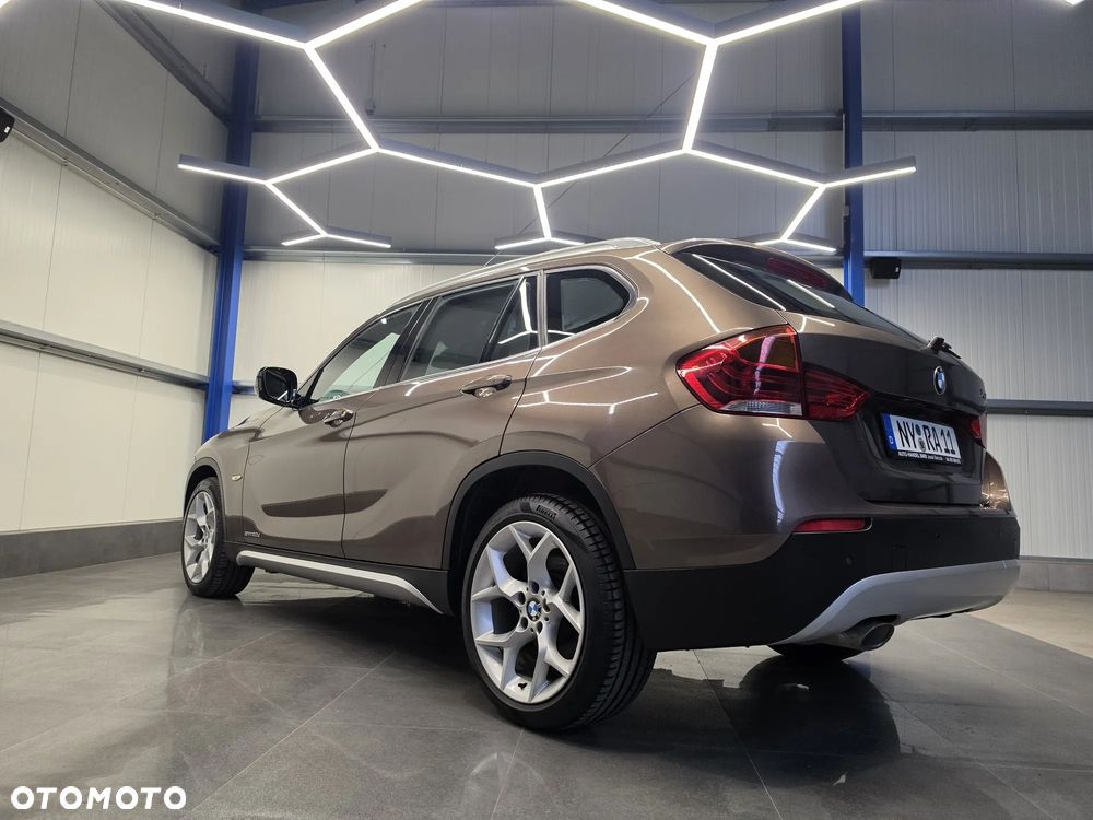 BMW X1 sDrive20d - 14