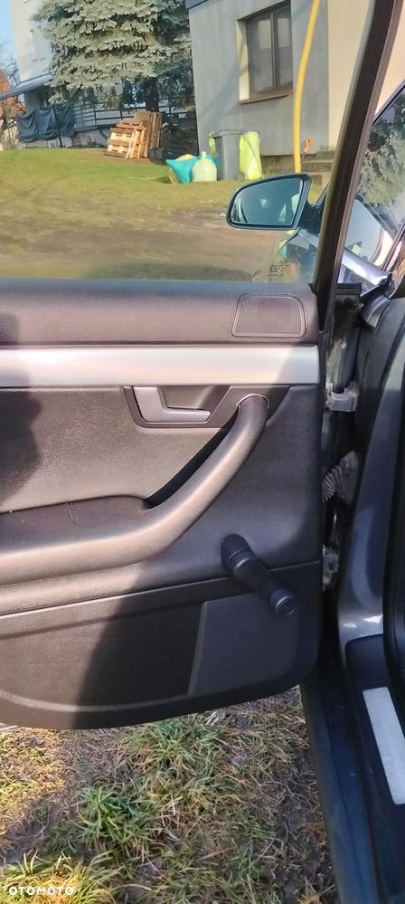 Audi A4 Limousine - 10