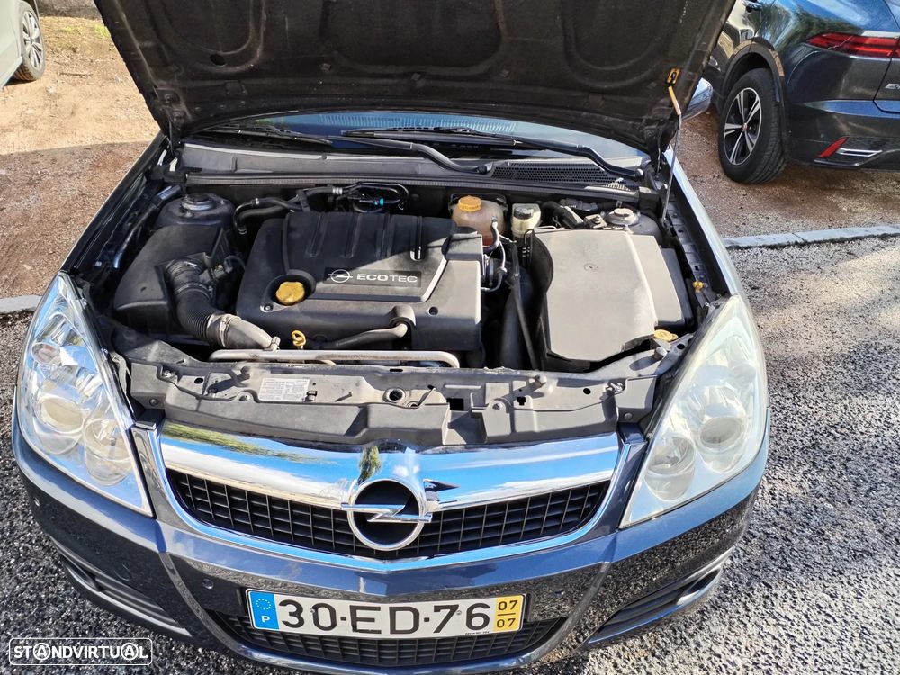 Opel Vectra Caravan 1.9 CDTi Executive - 2