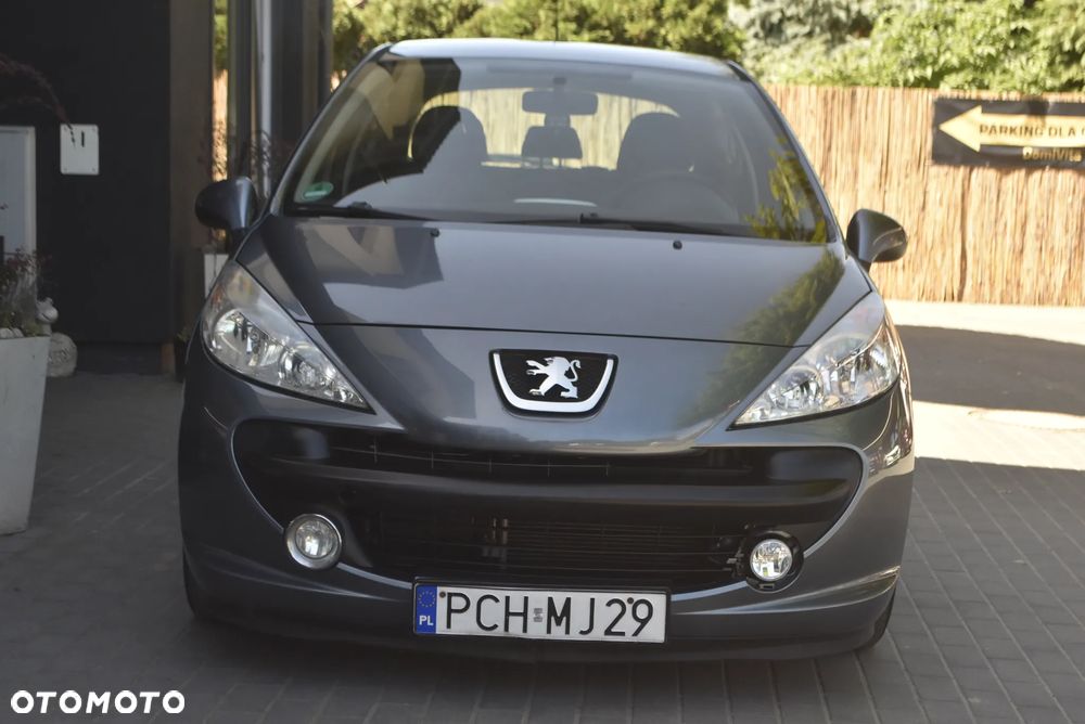 Peugeot 207 1.4 16V Trendy - 3