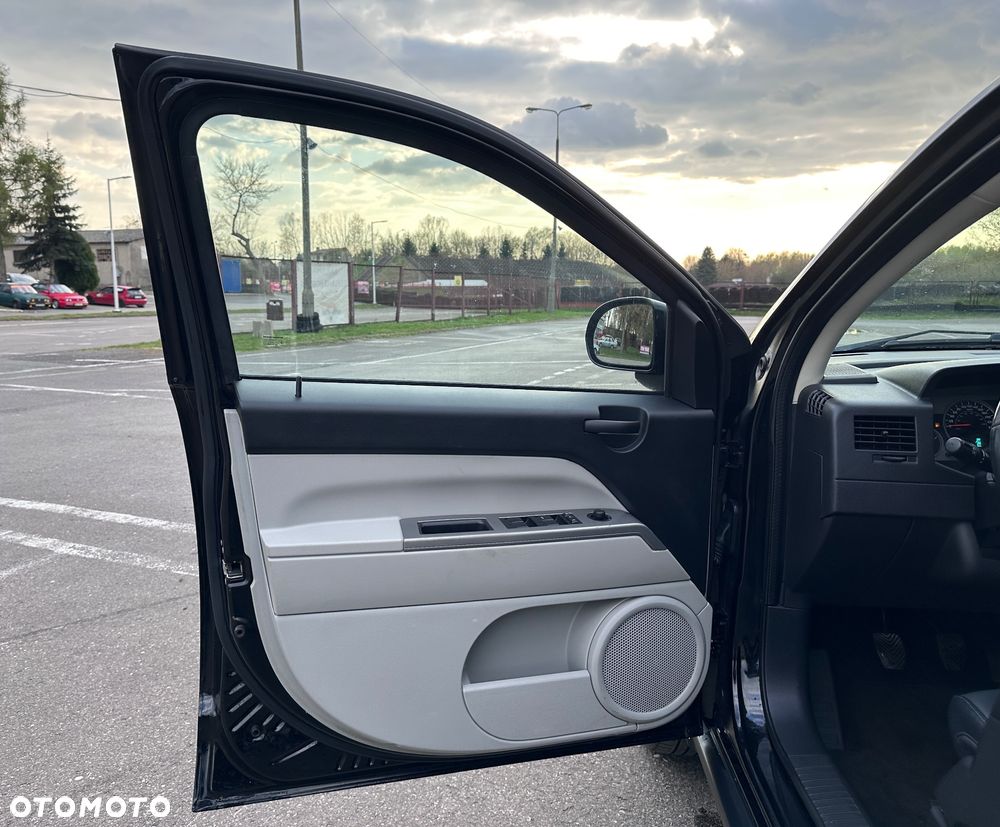 Jeep Compass 2.4 Limited - 9