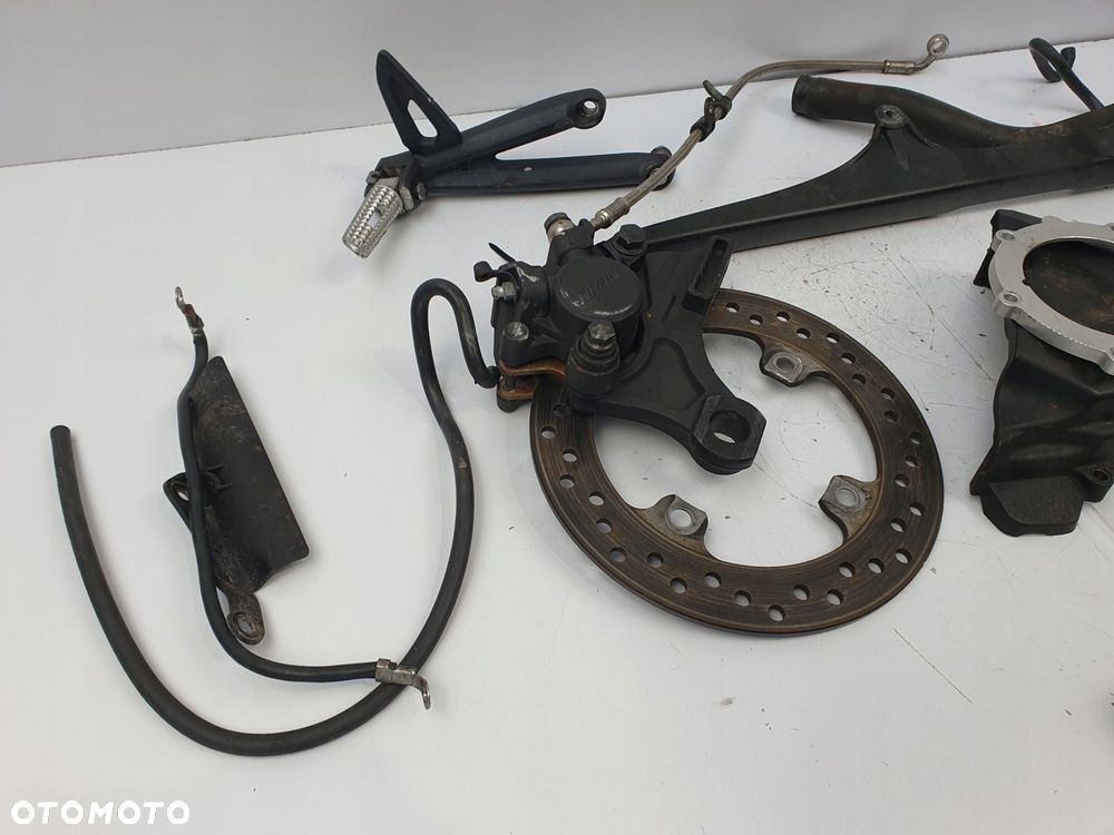 NAKRĘTKA ŚRUBA Triumph Daytona R 675 R 06-12 Szpilka zacisk tył rurka - 8