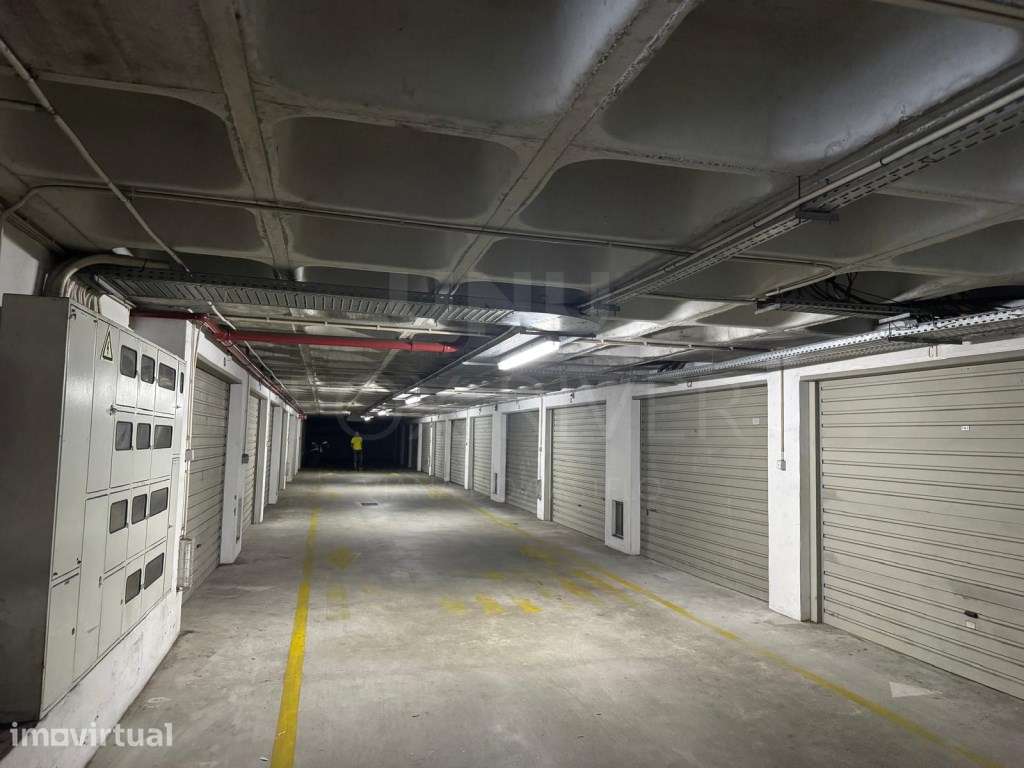 Garagem Box para venda na Abelheira, Viana do Castelo. - Grande imagem: 2/2