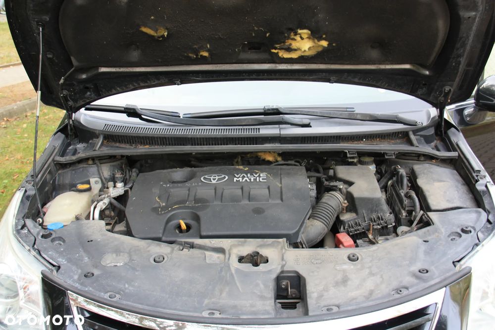 Toyota Avensis 1.8 Executive - 17