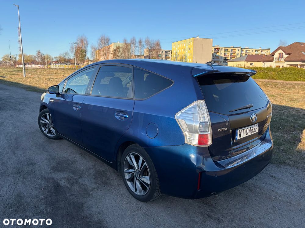 Toyota Prius+ (Hybrid) - 3