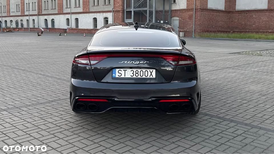 Kia Stinger - 8