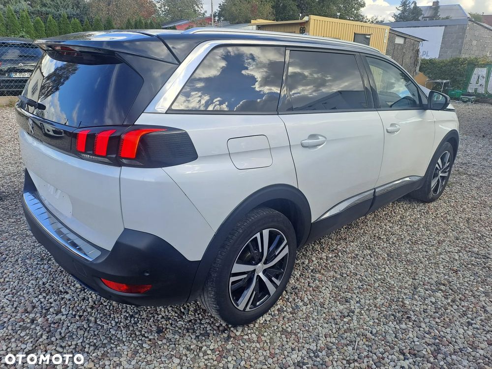 Peugeot 5008 - 5