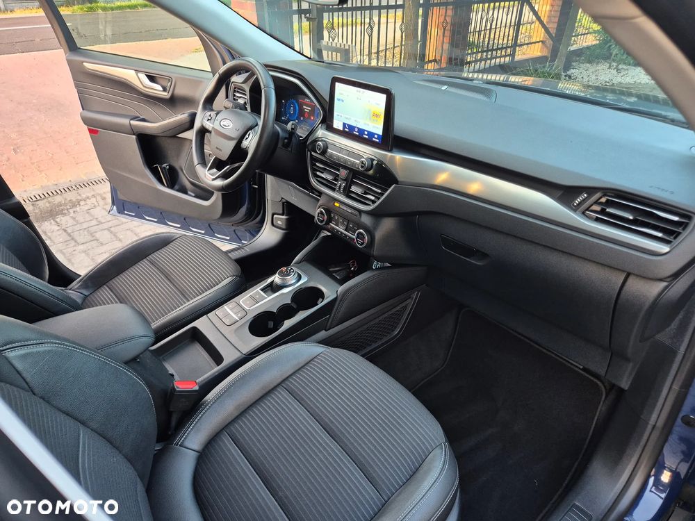 Ford Kuga 2.0 EcoBlue AWD Titanium X - 24