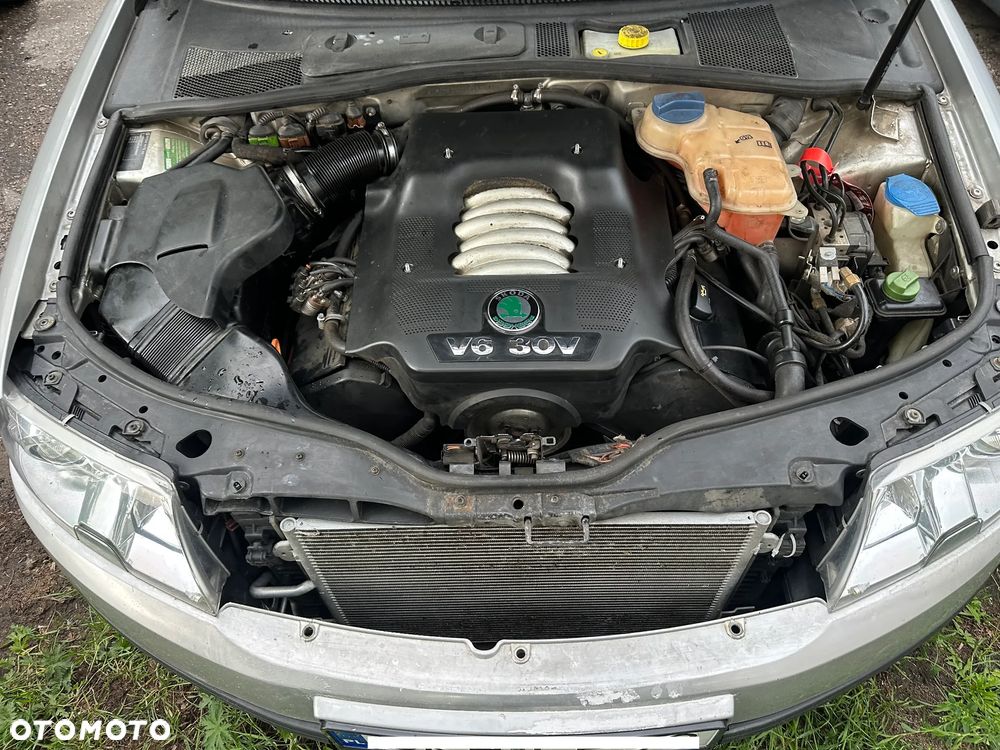 Skoda Superb 2.8 V6 Elegance - 4