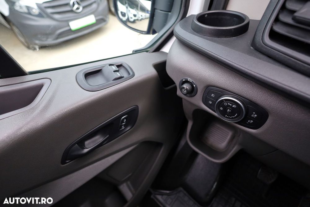 Ford Transit - 18