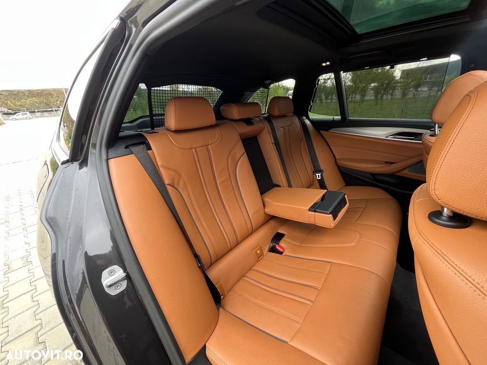 BMW Seria 5 520d xDrive Touring Aut. Luxury Line - 32