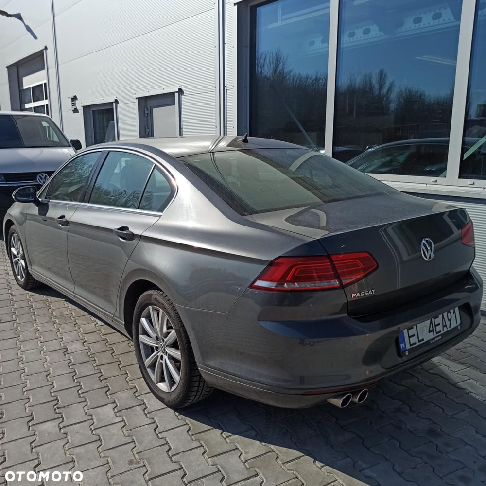Volkswagen Passat 1.8 TSI BMT Comfortline - 3