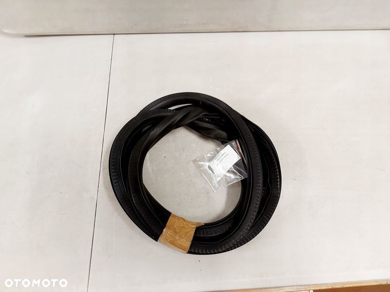 opel ampera uszczelka drzwi lewy przód - 6