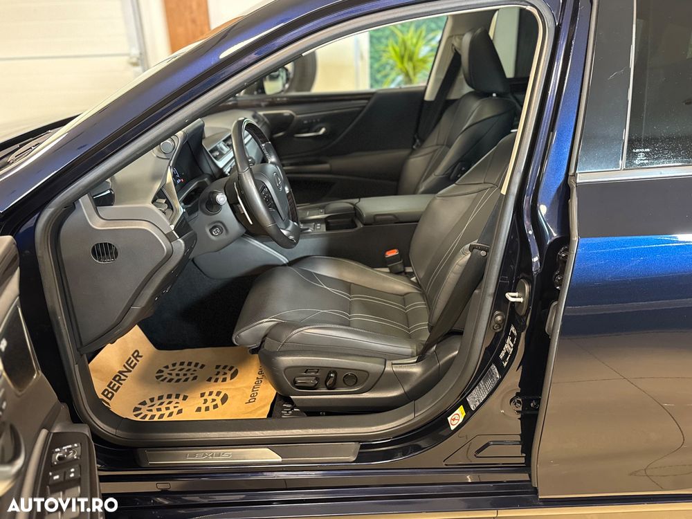 Lexus Seria ES 300h Luxury - 22