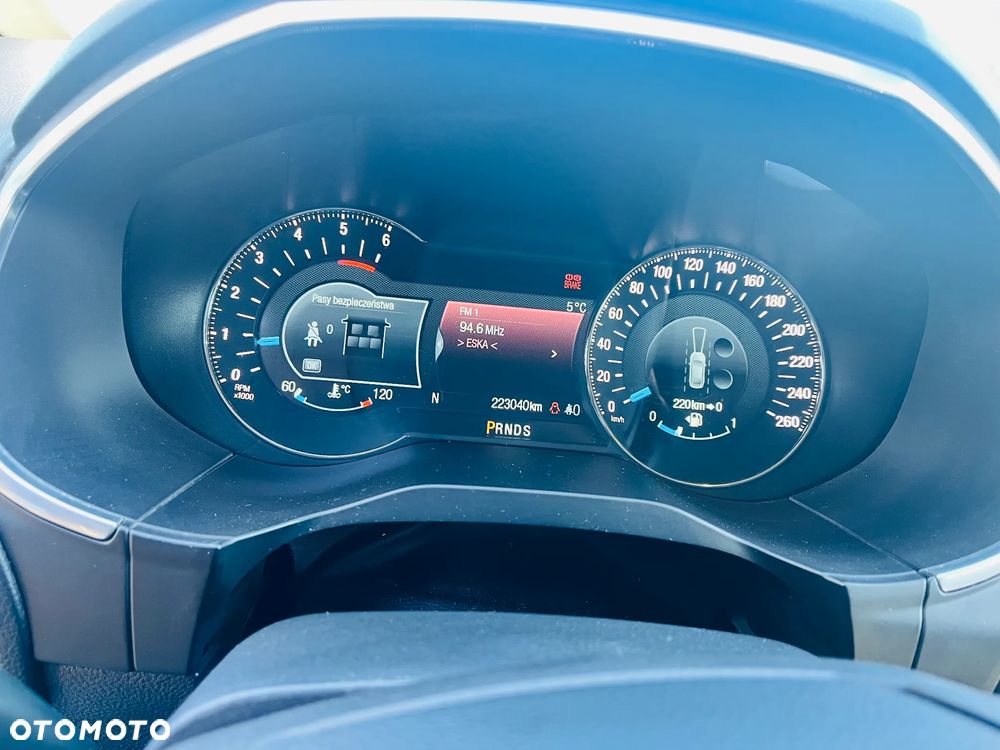 Ford S-Max 2.0 TDCi Titanium PowerShift - 7