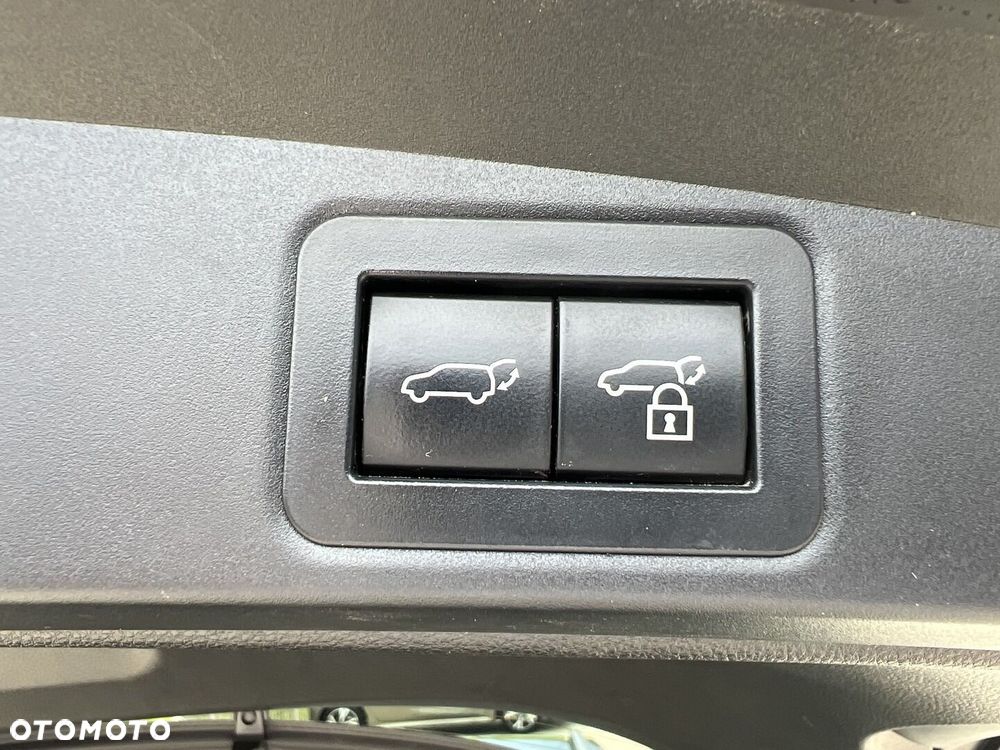 Toyota Corolla 2.0 Hybrid GR Sport - 23