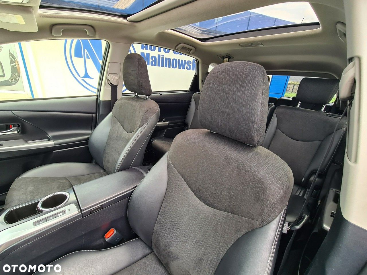 Toyota Prius+ Hybrid 135 Prestige - 24