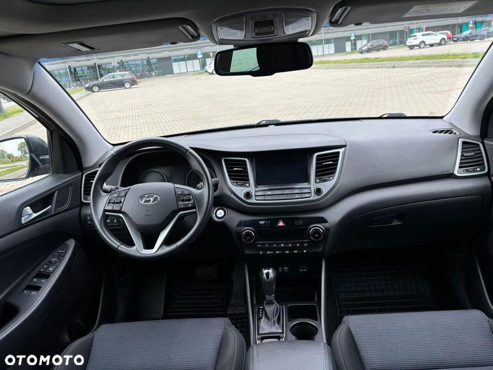 Hyundai Tucson blue 1.7 CRDi 2WD DCT Premium - 24