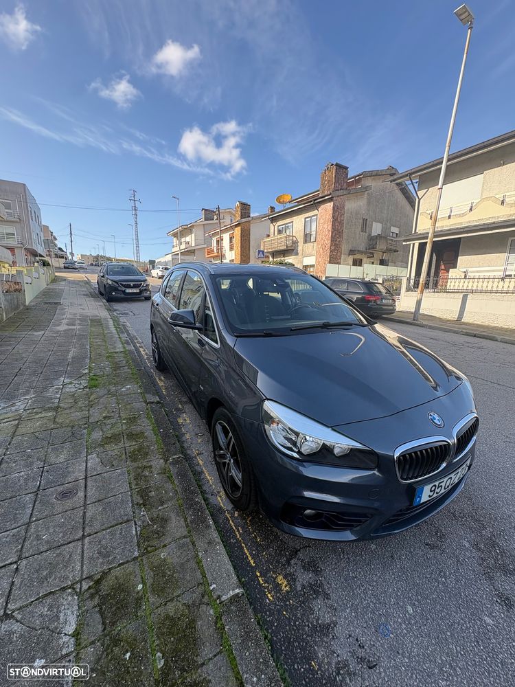 BMW 216 Active Tourer d Line Sport - 4