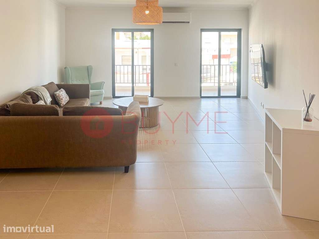 Apartamento T3 Renovado no Centro de Almancil - Grande imagem: 2/19