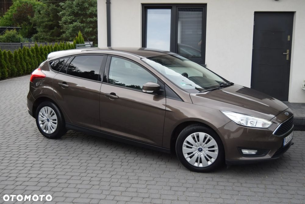 Ford Focus 1.0 EcoBoost Trend - 9